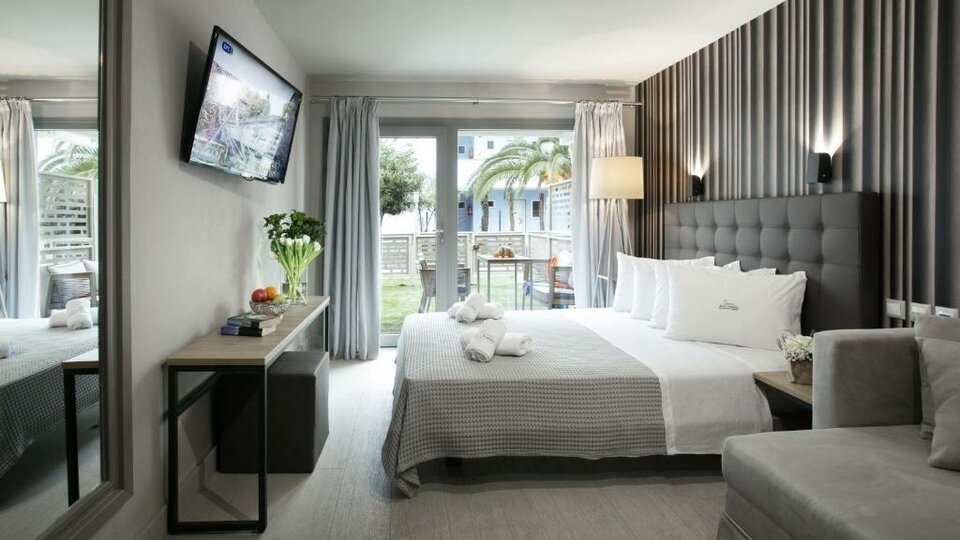 Tiara Holidays - Akti Toroni Boutique - Economy Studio Ground Floor with Veranda